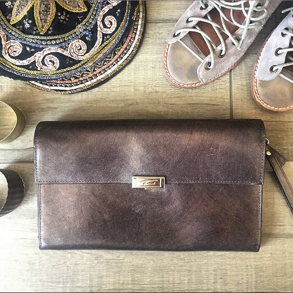 TUMI LEATHER CLUTCH - Picture 2 of 8